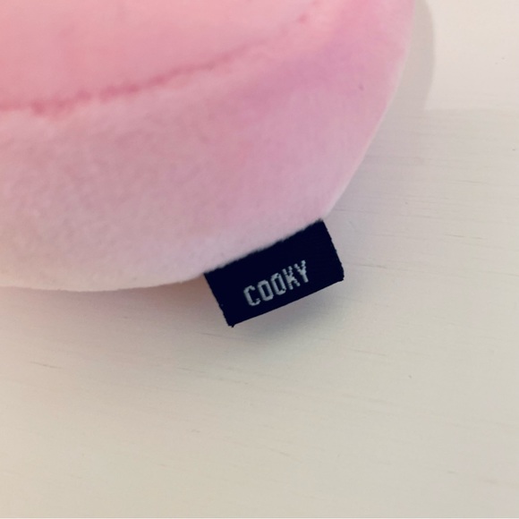 BT21 Cooky Plush Keychain - Picture 4 of 4